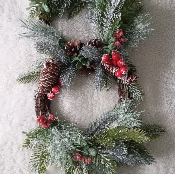Christmas Double Ring Grapevine Farmhouse Handmade Wreath 13.5"× 7" - Picture 10 of 10